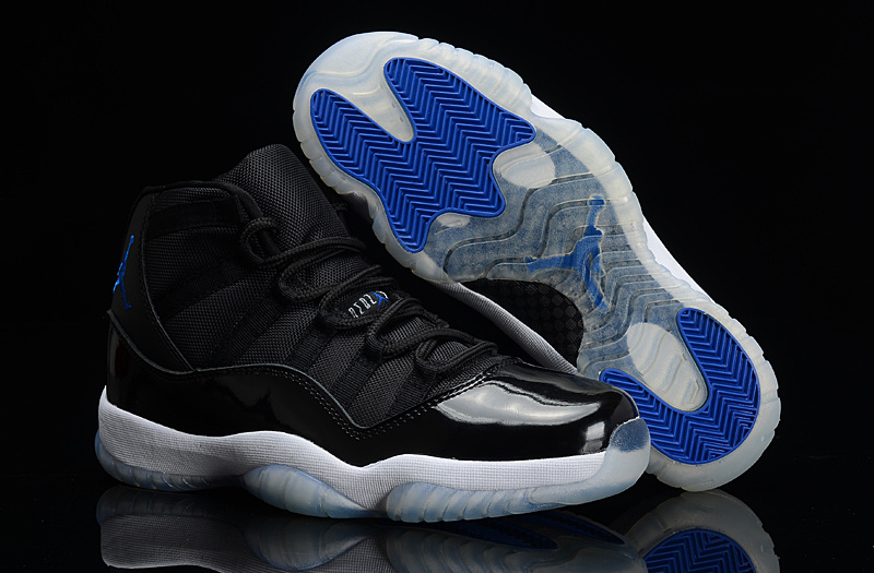 jordan retro 11 noir et blanc